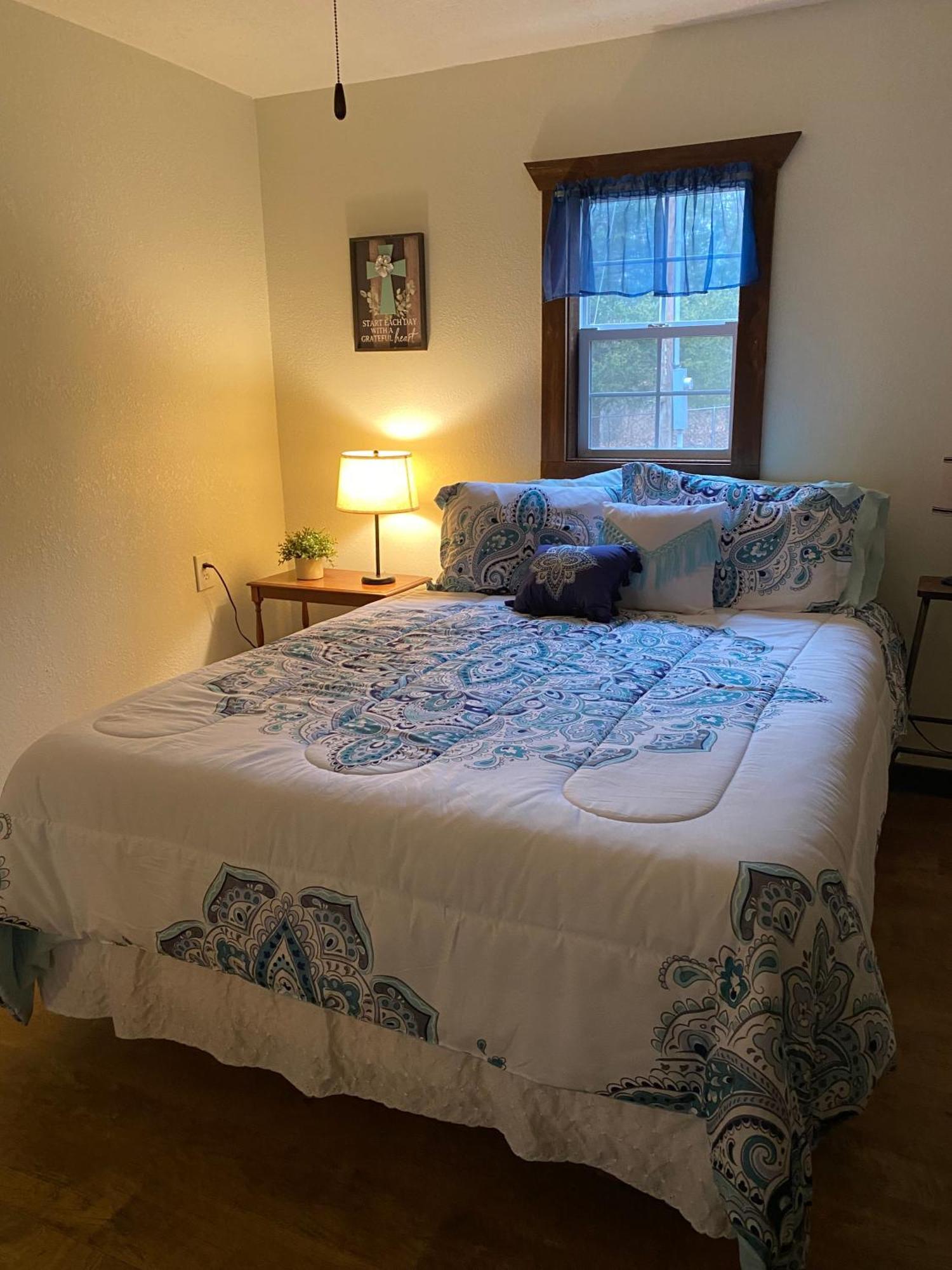 Dragonfly Meadows Guesthouse Stoutland Kültér fotó